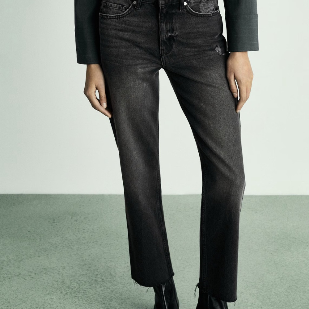 Mango Black Straight-Fit Cropped Jeans
